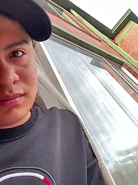 andresmahecha777 在線直播表演