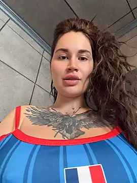 TattooGirlAlia's Webcam Show