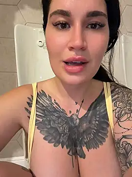 TattooGirlAlia's Webcam Show