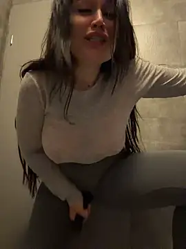TattooGirlAlia webkamerás műsora