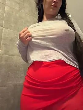 Show de TattooGirlAlia na webcam