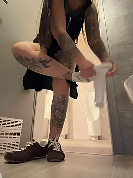 TattooGirlAlia Adlı Modelin Web Kamerası Şovu