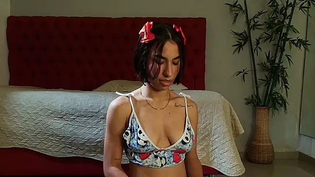 cristina_aznar1 Adlı Modelin Canlı XXX Sohbeti