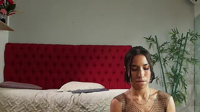 cristina_aznar1 Adlı Modelin Canlı XXX Sohbeti