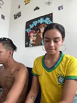 bliinkii_and_luka_ Show Webcam