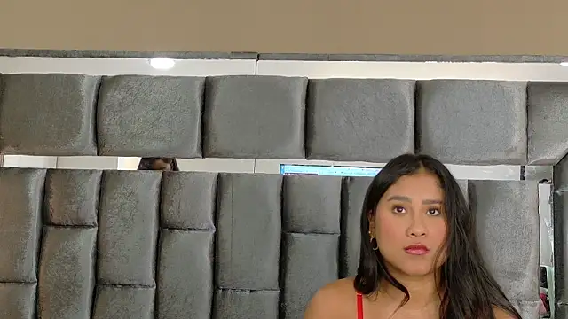 daniellabrownのウェブカメラショー