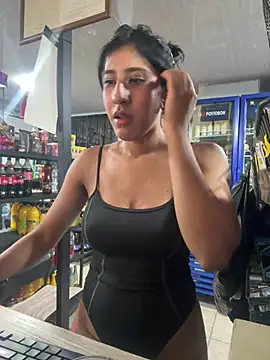 הופעת וובקאם של Violet_rousse7