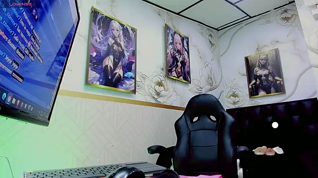 Živá chatovací místnost alicee__mature