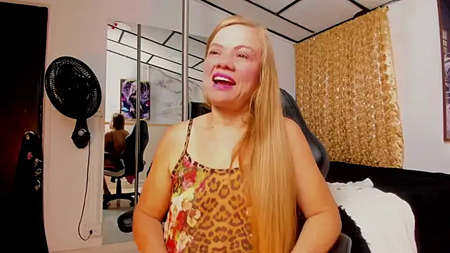 alicee__mature Live XXX-Chat