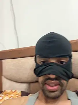 Show modela akiratn na web-kameri