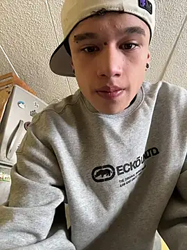 Dominik_Souza Pertunjukan Webcam