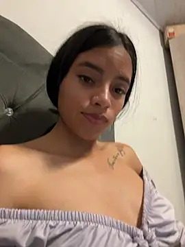 XXX chat uživo modela CELESTE_-EC