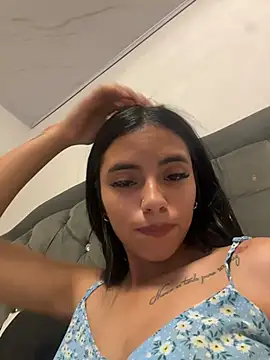 Chat +18 de CELESTE_-EC ao vivo