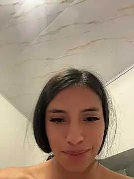 CELESTE_-EC Adlı Modelin Canlı XXX Sohbeti
