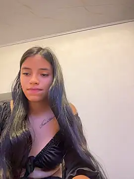 CELESTE_-EC Adlı Modelin Canlı XXX Sohbeti