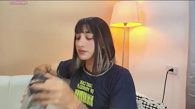 tammy_bensom1のウェブカメラショー