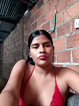 hot_cat19: διαδικτυακό σόου στην κάμερα