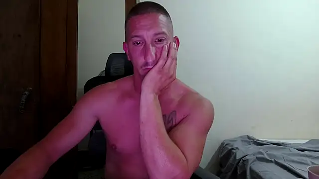 Daniiiel13 Webcam show