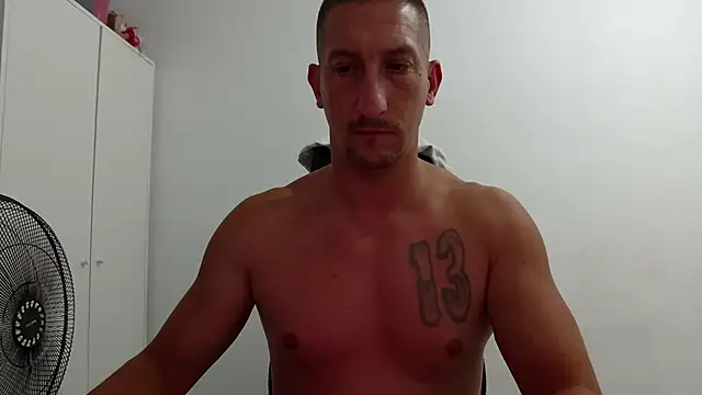 Daniiiel13 Webcamshow