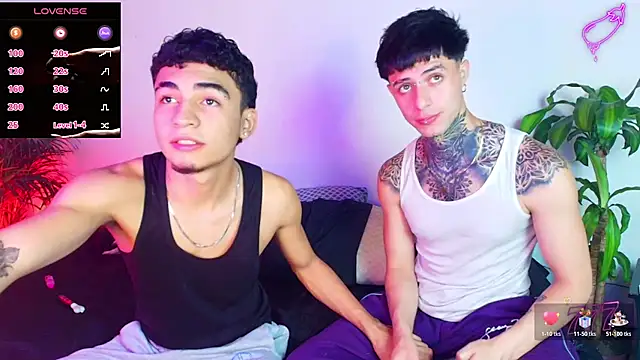 Show modela tiancam na web-kameri