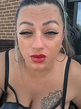 NinaRicci1518's Webcam Show