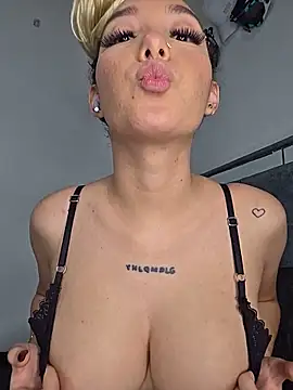 alaia_princessn Live XXX chat