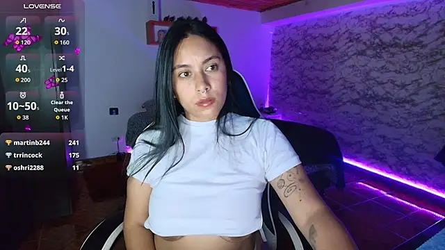 Camila_IRoose's Live XXX Chat