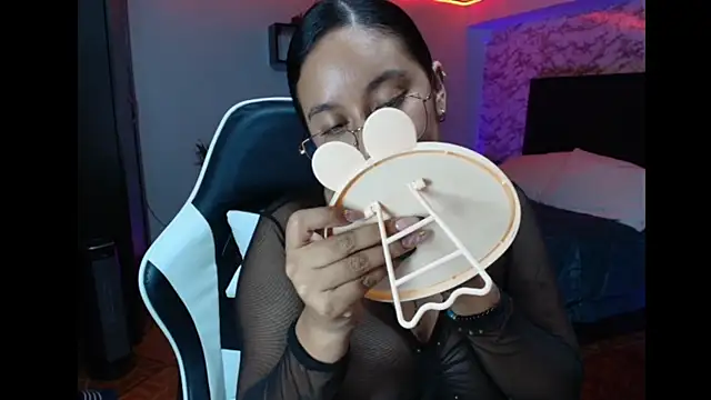 Camila_IRoose Live XXX-chat