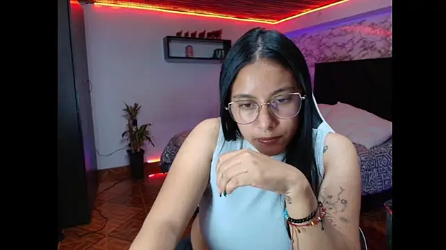 Camila_IRoose's Live XXX Chat
