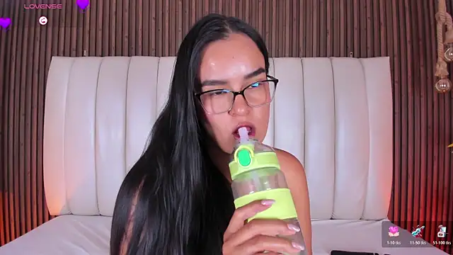 LucieMillerr's Live XXX Chat
