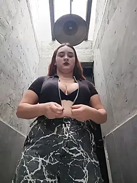 Pokazy przed kamerką – katty_42