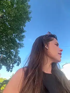 houseofnova élő XXX-chatje