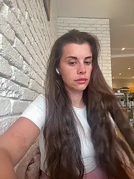 צ'אט XXX בשידור חי של houseofnova