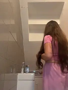XXX chat uživo modela houseofnova