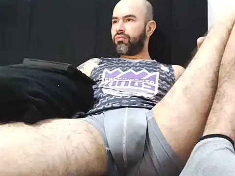 Webkamerová show hairyandbigmann