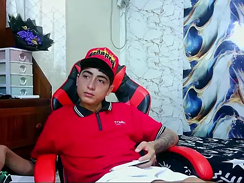 Show modela MichaelMiller20261 na web-kameri