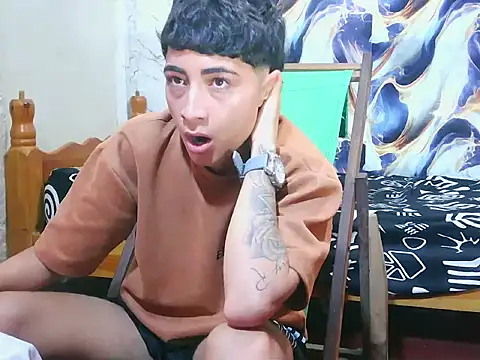 Show modela MichaelMiller20261 na web-kameri