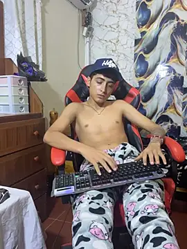 MichaelMiller20261 Adlı Modelin Web Kamerası Şovu