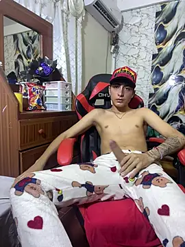 MichaelMiller20261 Adlı Modelin Web Kamerası Şovu