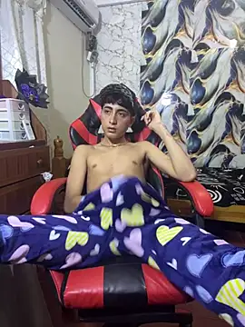 MichaelMiller20261 Adlı Modelin Web Kamerası Şovu