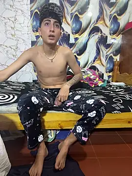MichaelMiller20261 Adlı Modelin Web Kamerası Şovu