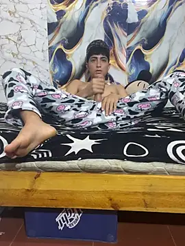 MichaelMiller20261 Adlı Modelin Web Kamerası Şovu