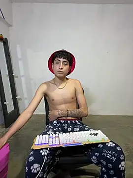 MichaelMiller20261 Шоу с уебкамера