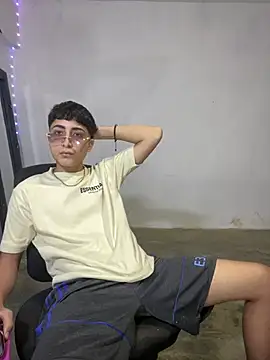 MichaelMiller20261n Webbikameraesitys