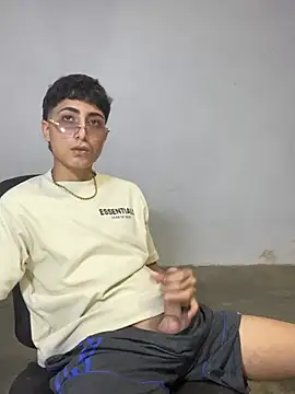 MichaelMiller20261 – webcam-show