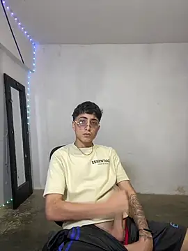 MichaelMiller20261 Show in webcam