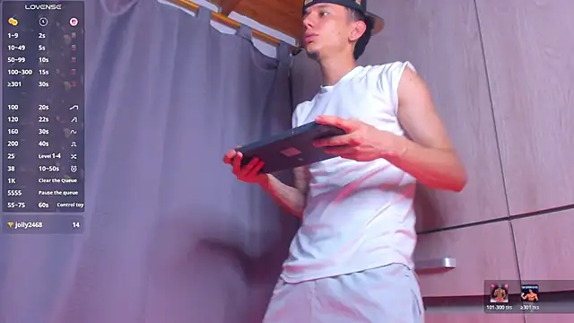 Pokazy przed kamerką – TheBatMansion