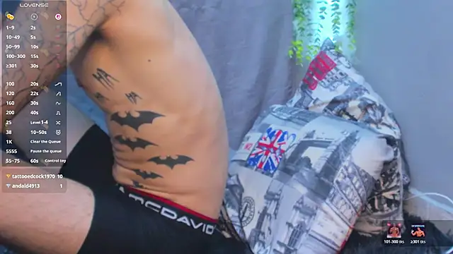 Show modela TheBatMansion na web-kameri