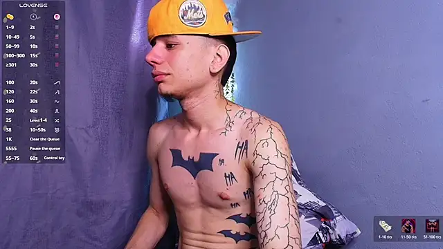 TheBatMansion: вебкам-шоу