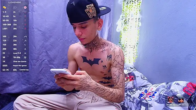 TheBatMansion's Webcam Show